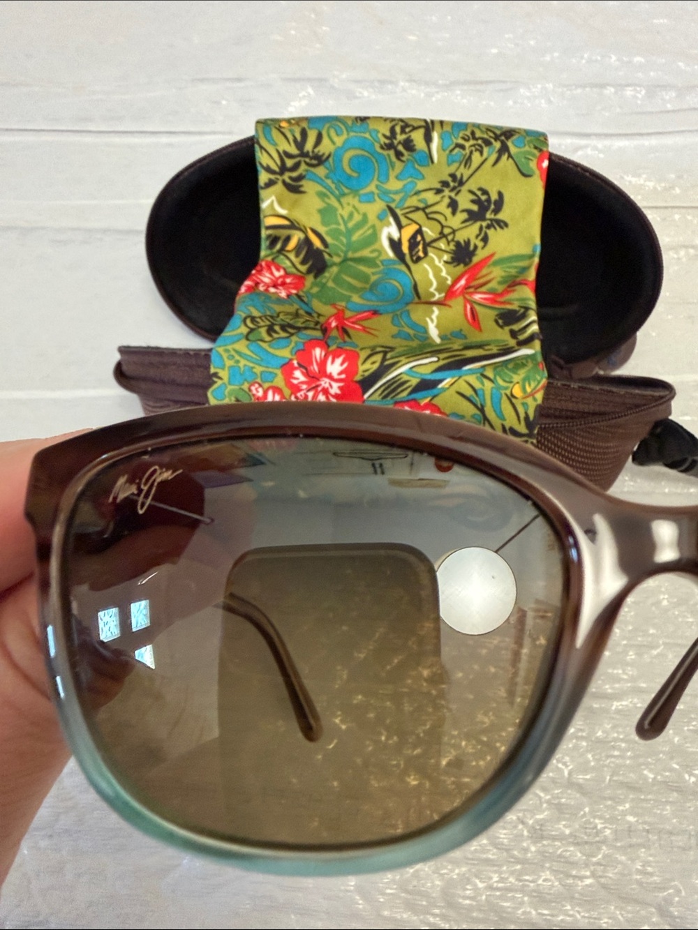 Maui Jim Brown Cat-Eye Sunglasses with Green Inner Trim - Picture 7 of 7
